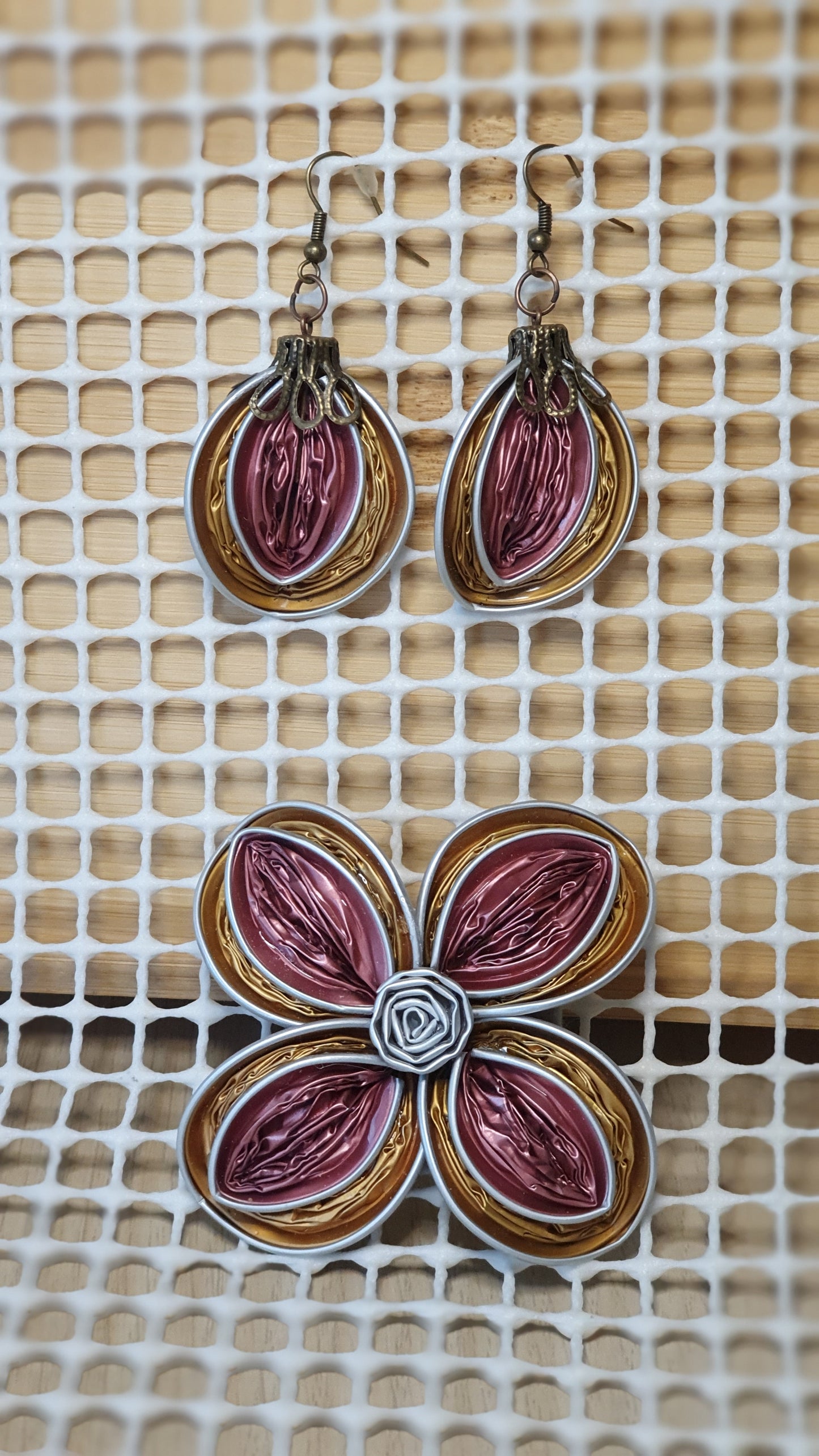 ** Set Cercei & Brosa 4Petale din capsule de cafea by Pravalia Creativa